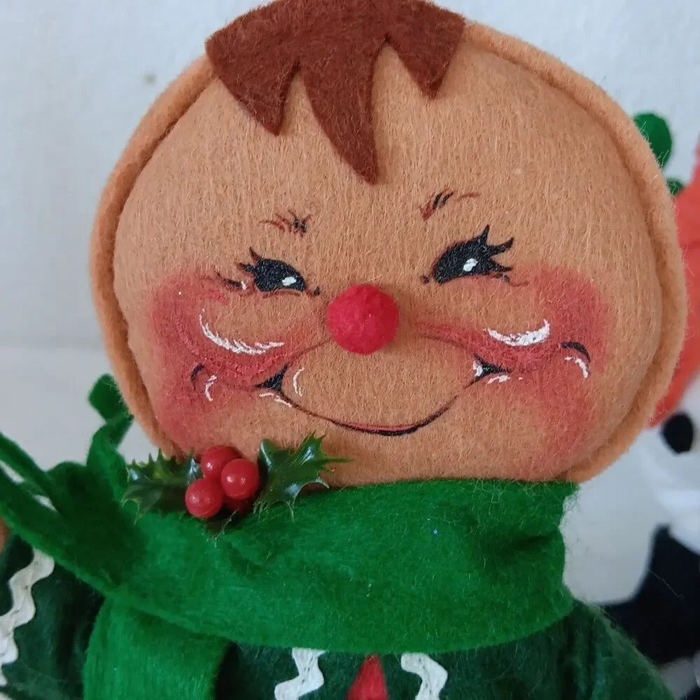 Vintage Annalee 1991 Gingerbread Cookie Man & 1990 Snowman with Pipe with Stands